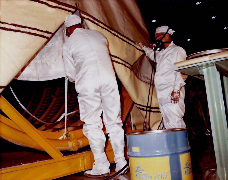 Illustration for article titled Newly Declassified Photos Show The Crewed USAF Spy Spacecraft That Almost Was